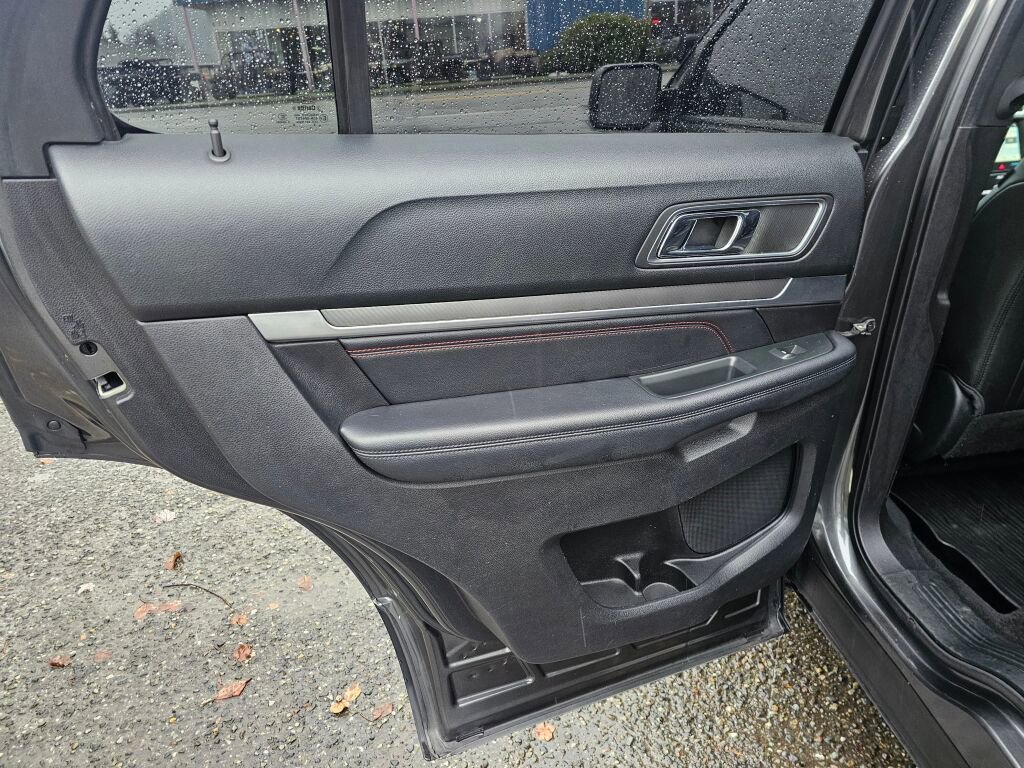 Used 2018 Ford Explorer Sport w/ Equipment Group 401A image 19