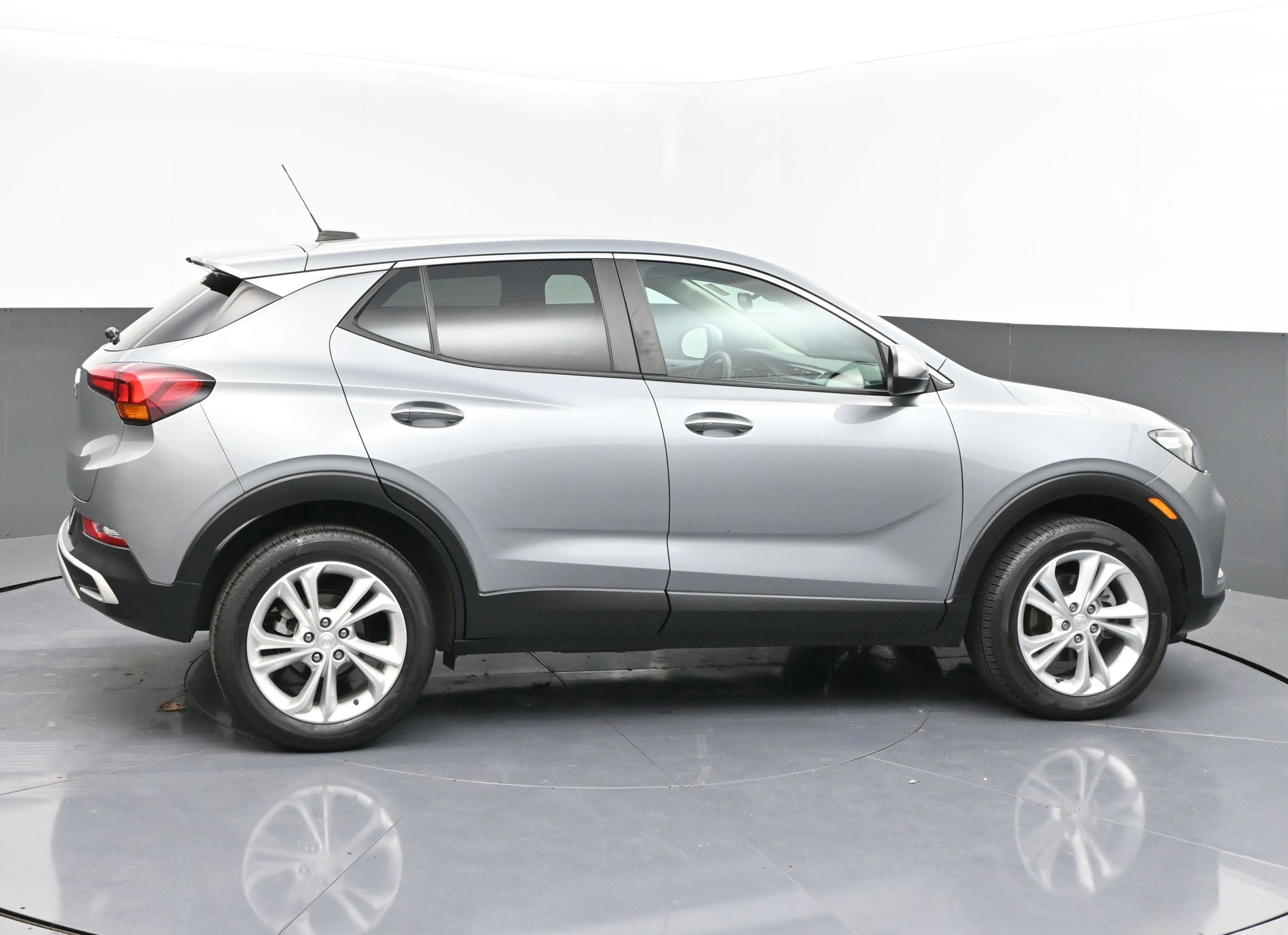 Used 2023 Buick Encore GX Preferred w/ Cold Weather Comfort Package image 8