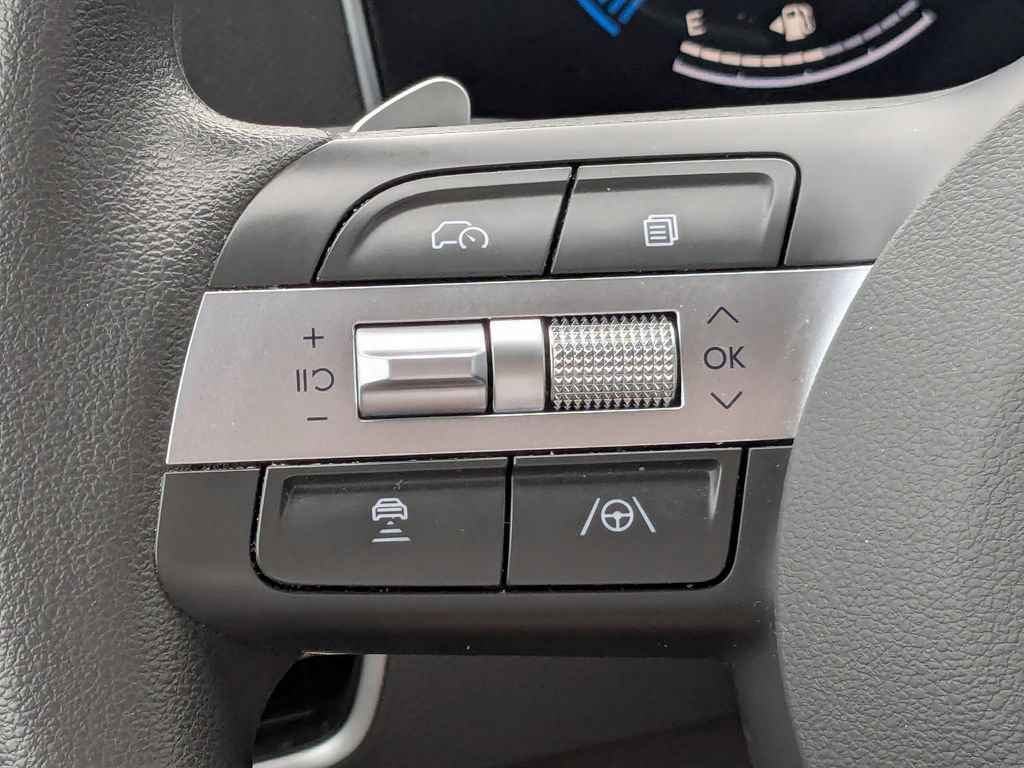 Used 2025 Hyundai Sonata SEL FWD image 24