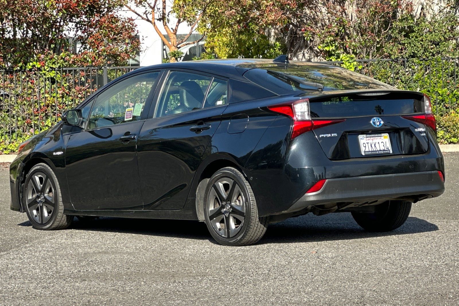 Used 2022 Toyota Prius XLE image 5