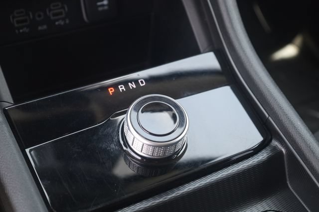 Used 2024 Jeep Grand Cherokee Laredo AWD/4WD image 21