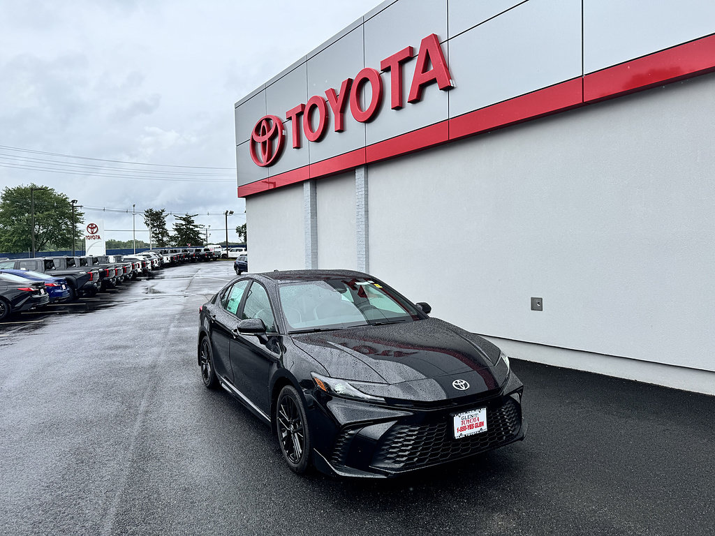New 2026 Toyota Camry SE w/ Convenience Package