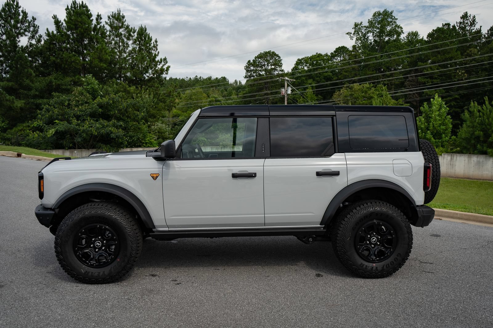 New 2026 Ford Bronco Badlands AWD/4WD image 17