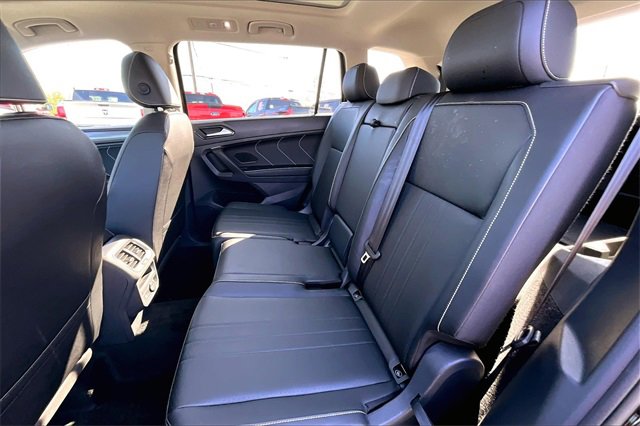 Used 2024 Volkswagen Tiguan Wolfsburg Edition image 20