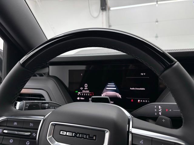 New 2026 GMC Yukon Denali w/ Denali Reserve Package image 6