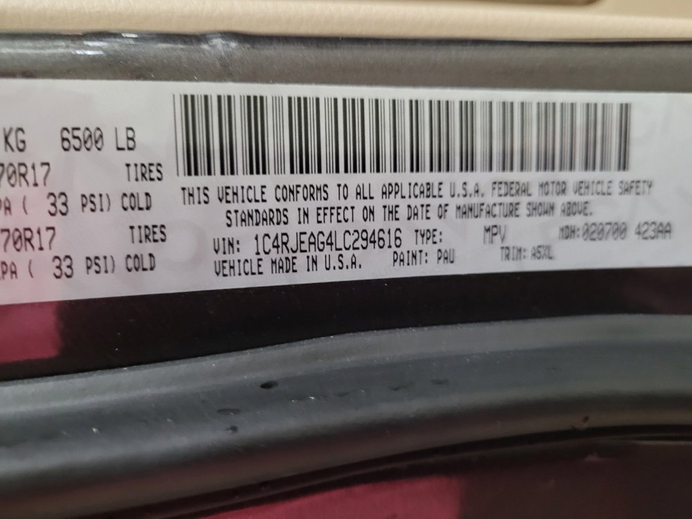 Used 2020 Jeep Grand Cherokee Laredo image 33