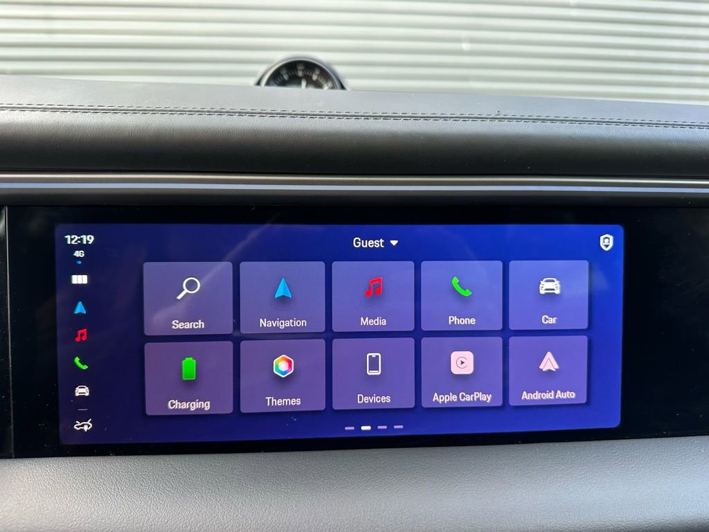 Certified 2025 Porsche Macan 4 Electric image 28