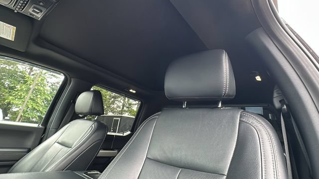 Certified 2022 Ford F350 Lariat w/ Lariat Ultimate Package AWD/4WD image 32