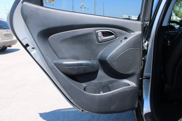 Used 2011 Hyundai Tucson GLS FWD image 26