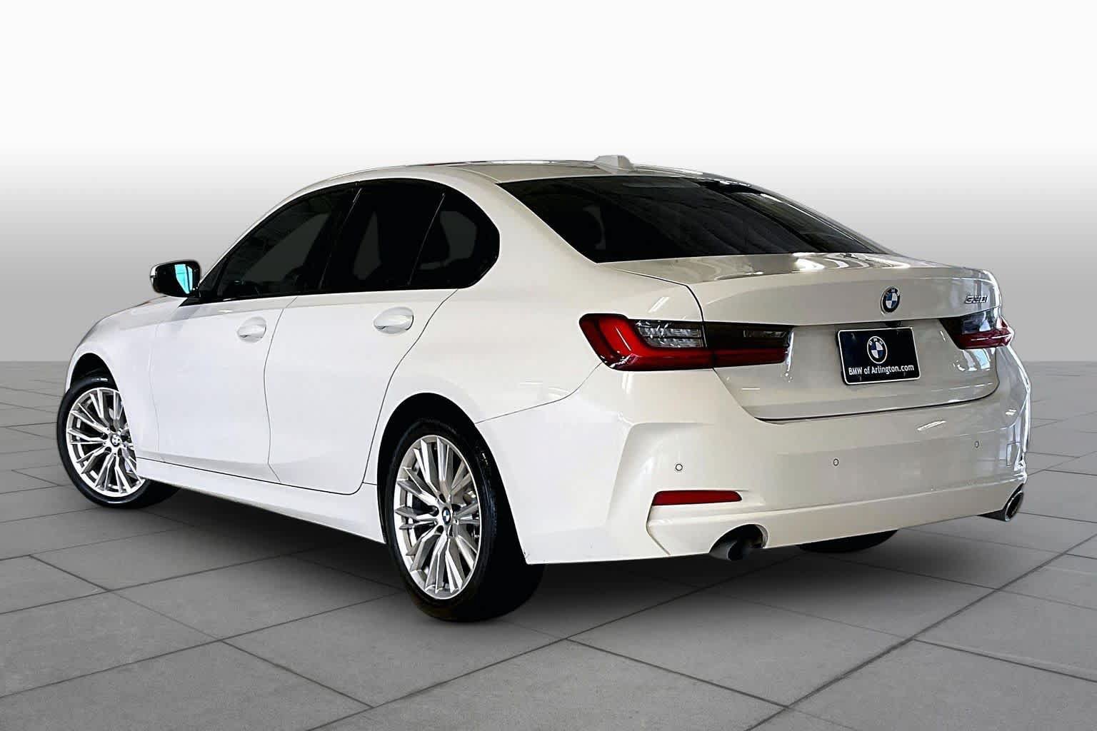 Used 2023 BMW 330i Sedan w/ Driving Assistance Package RWD image 10