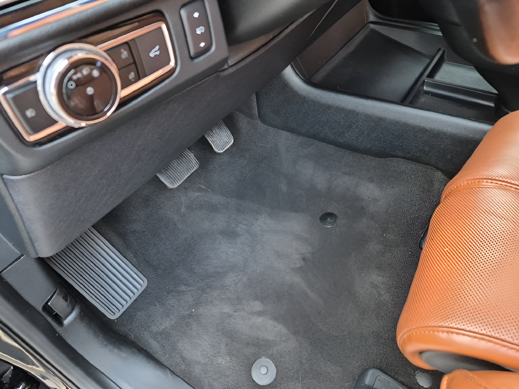 Used 2021 Lincoln Navigator L Reserve AWD/4WD image 19