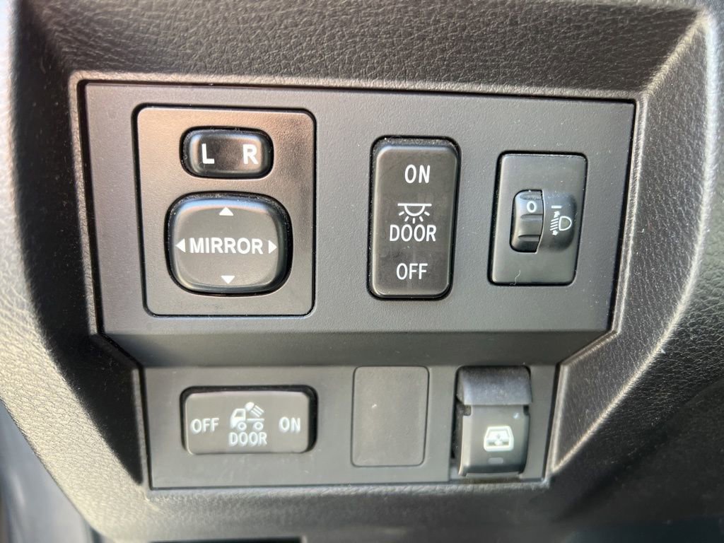 Used 2014 Toyota Tundra Limited w/ TRD Off Road Package image 22