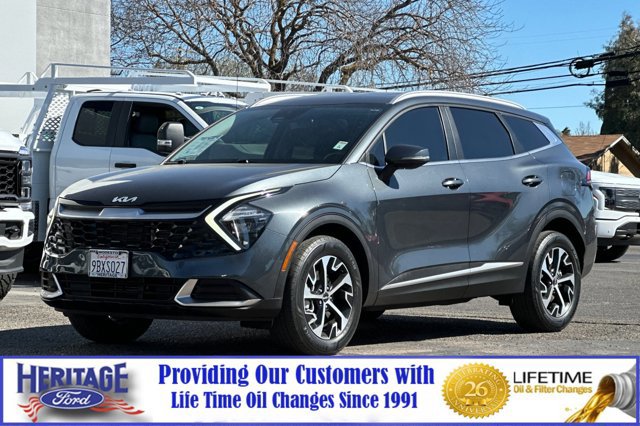 Used 2023 Kia Sportage EX image 8