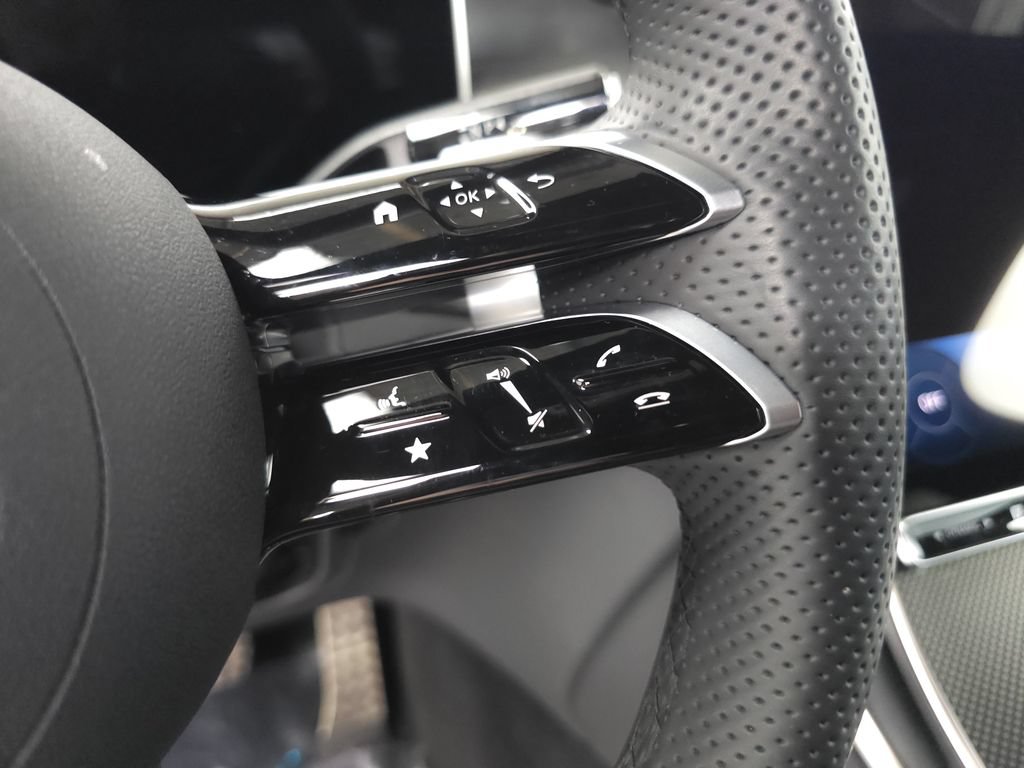 Certified 2026 Mercedes-Benz GLC 300 4MATIC image 12
