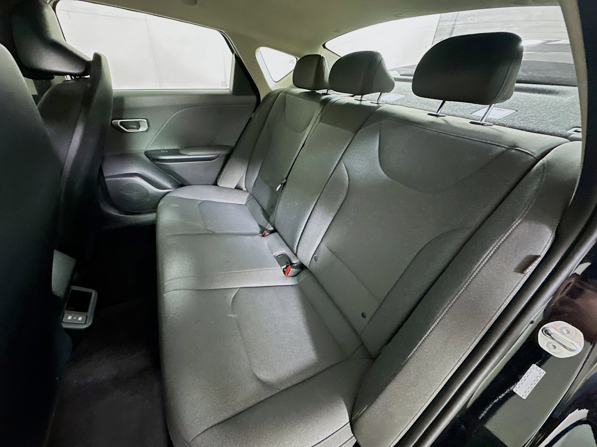 Used 2025 Kia K4 LXS image 26