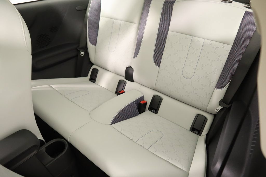 New 2025 MINI Cooper 2-Door Hardtop FWD image 12