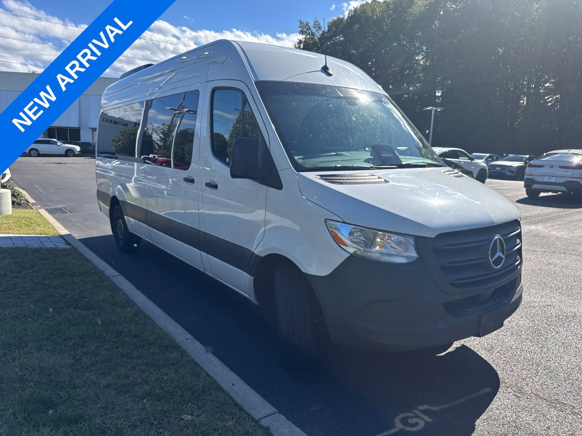 Used 2025 Mercedes-Benz Sprinter 2500 image 3