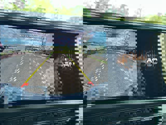 Used 2025 Jeep Gladiator Sport image 14