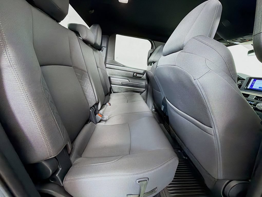 Used 2025 Toyota Tacoma SR5 AWD/4WD image 27