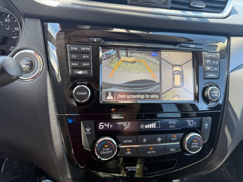 Used 2015 Nissan Rogue SV w/ SV Premium Package AWD/4WD image 12