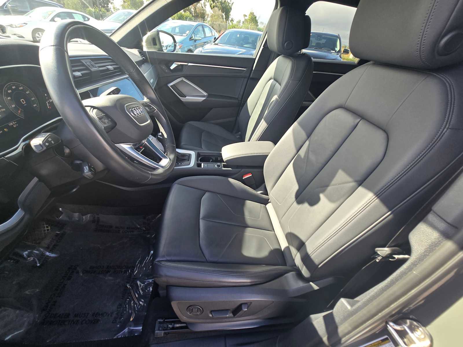 Used 2023 Audi Q3 2.0T Premium Plus w/ Premium Plus Package image 24