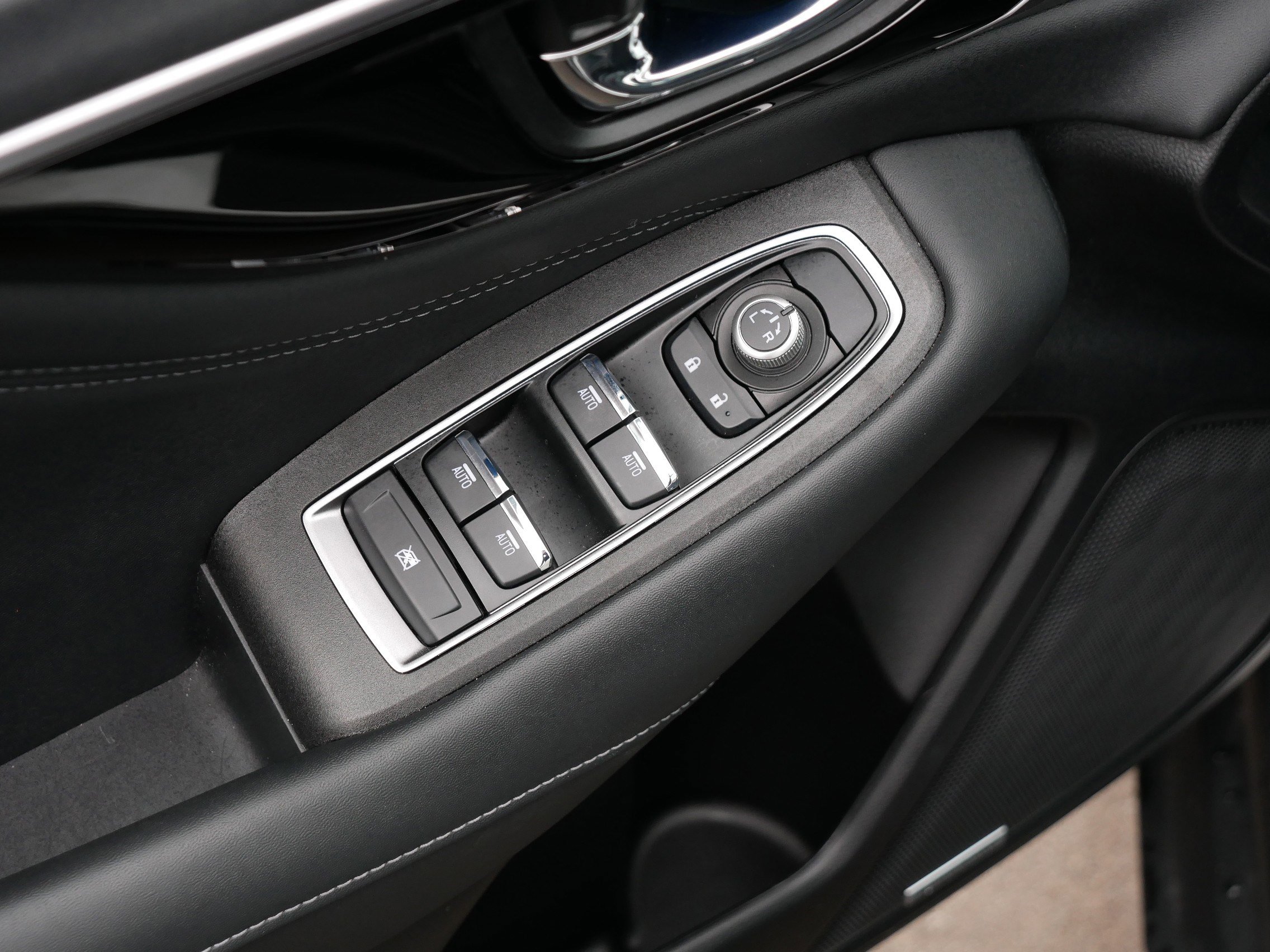 Certified 2025 Subaru Outback Limited image 19