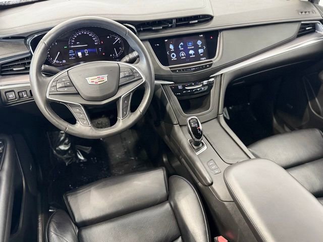 Used 2017 Cadillac XT5 Luxury w/ Driver Awareness Package image 10