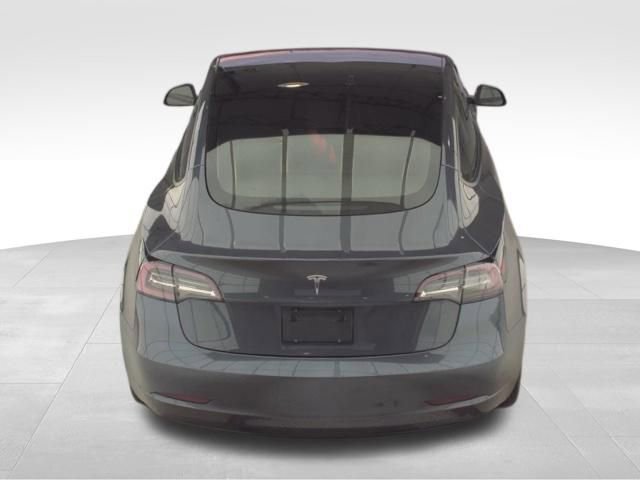 Used 2021 Tesla Model 3 Standard Range Plus image 3