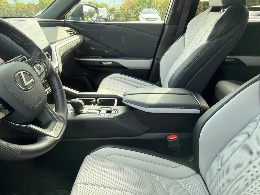 Used 2025 Lexus TX 350 AWD image 29
