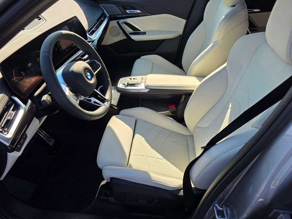 New 2026 BMW X1 xDrive28i w/ Technology Package AWD/4WD image 7