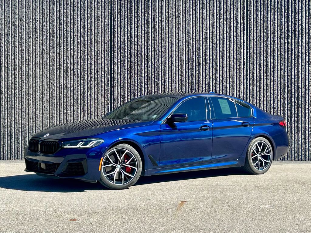 Used 2023 BMW M550i xDrive image 2