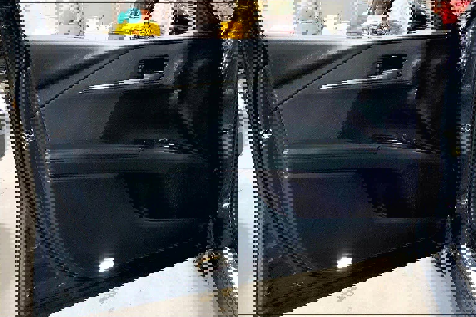 Used 2025 Toyota Camry XLE w/ Premium Plus Package image 22