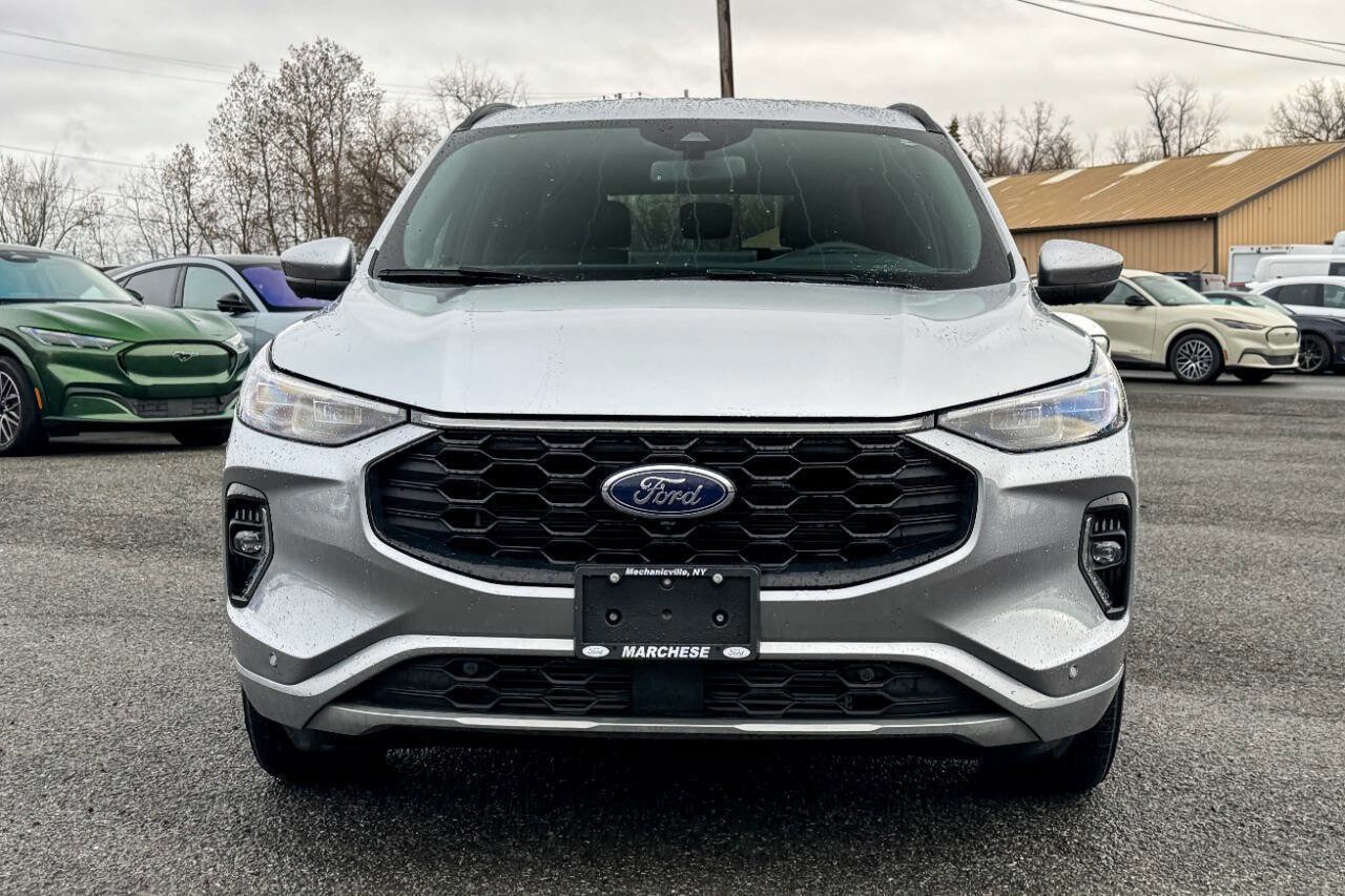 Used 2023 Ford Escape ST-Line Elite w/ Premium Technology Package AWD/4WD image 8