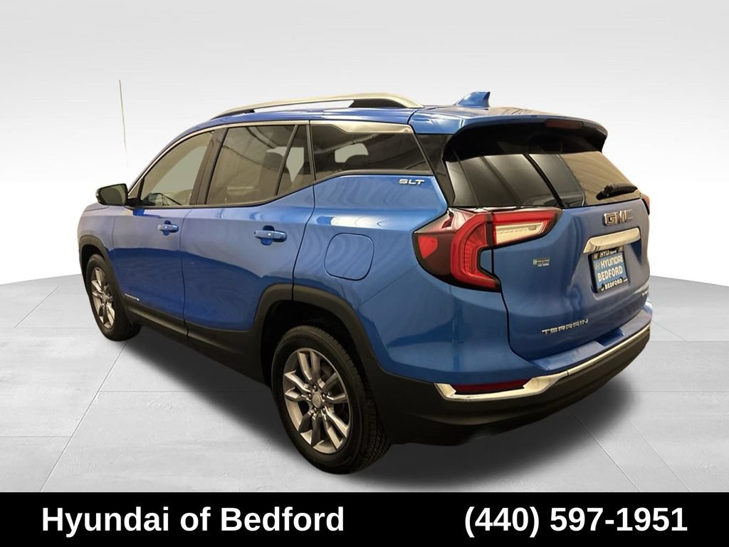Used 2024 GMC Terrain SLT AWD/4WD image 7