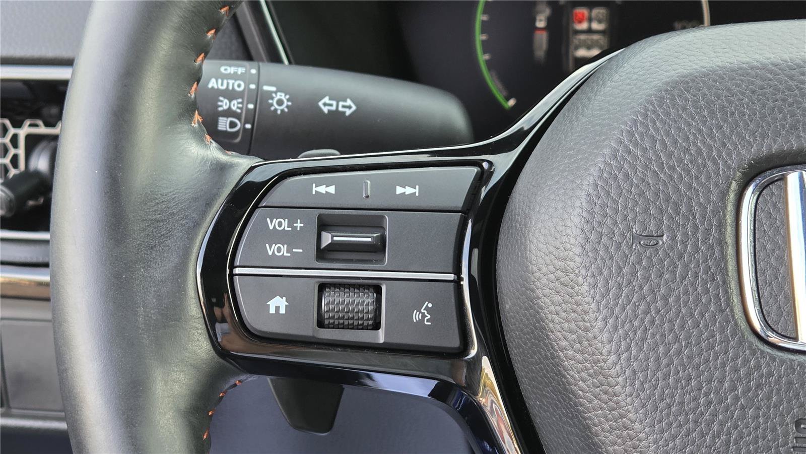 Used 2024 Honda CR-V Sport Touring image 17
