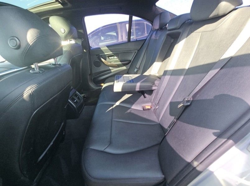 Used 2015 BMW 320i 320i w/ Sport Package image 11