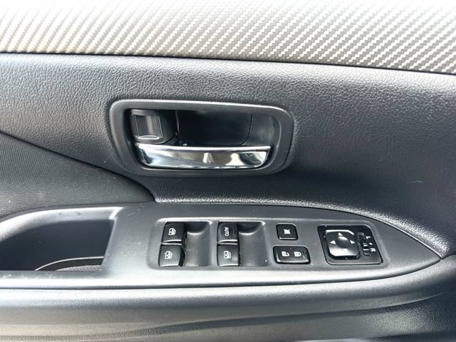 Used 2018 Mitsubishi Outlander ES AWD/4WD image 21