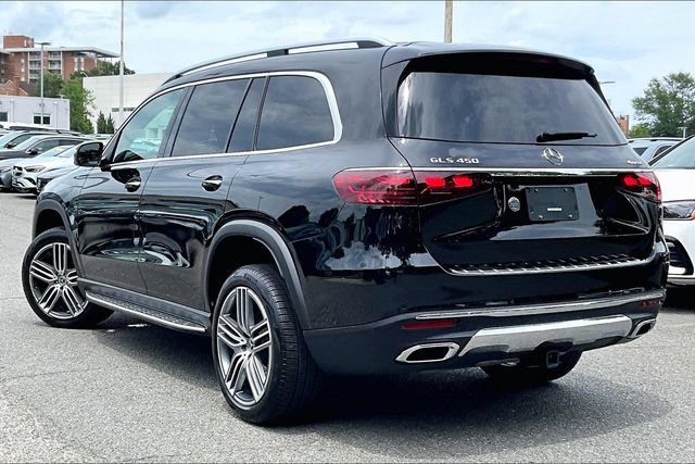 Used 2026 Mercedes-Benz GLS 450 4MATIC image 10