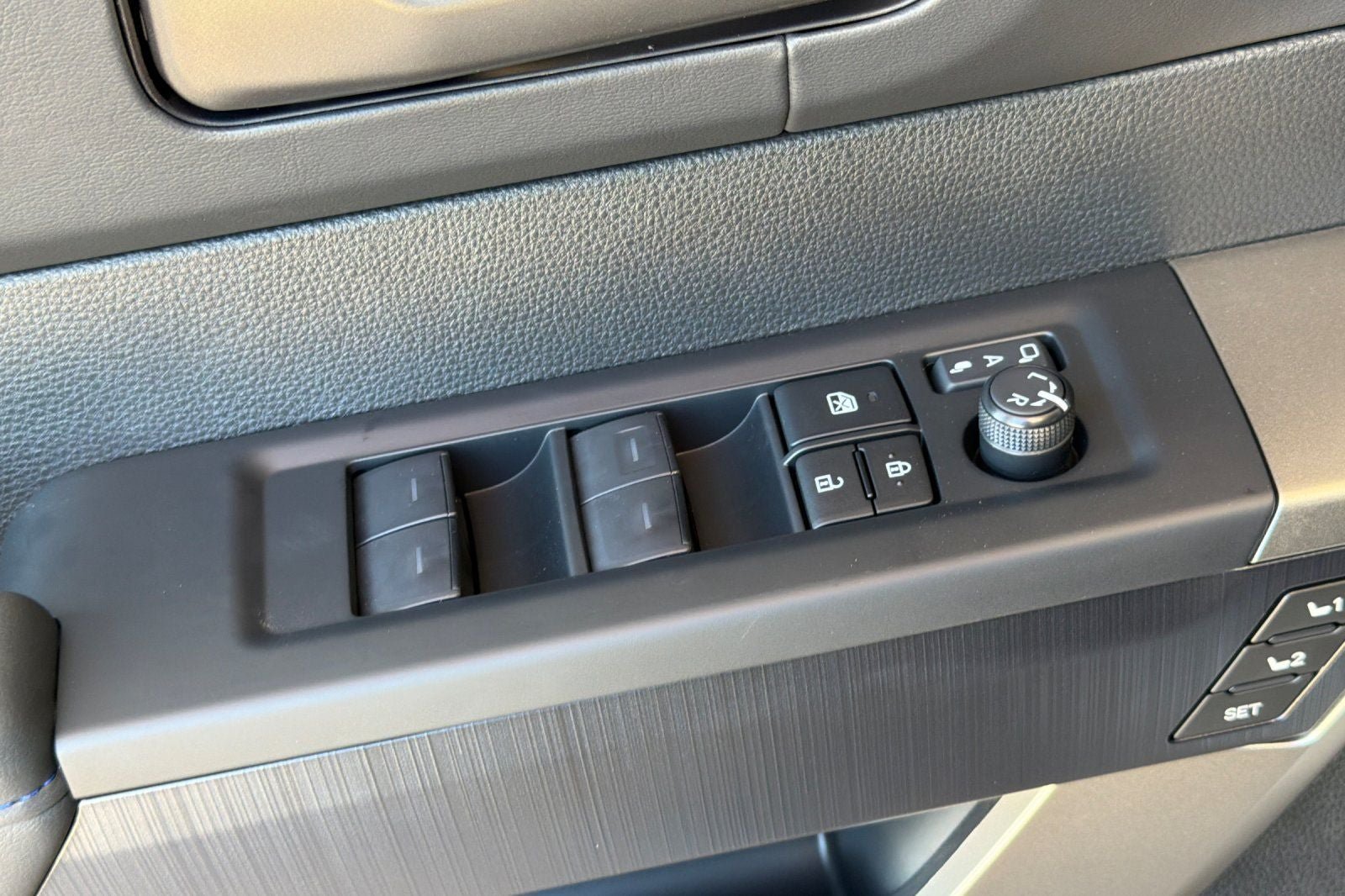 New 2026 Toyota Tundra Platinum AWD/4WD image 13