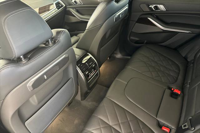 New 2026 BMW X5 xDrive40i w/ Premium Package AWD/4WD image 11