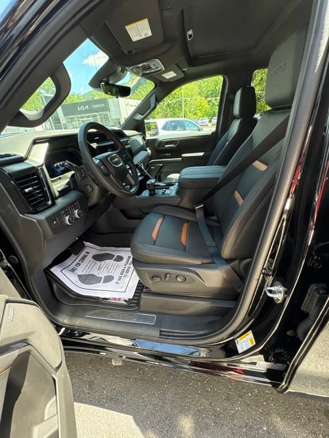 New 2026 GMC Sierra 1500 AT4 w/ Technology Package AWD/4WD image 23