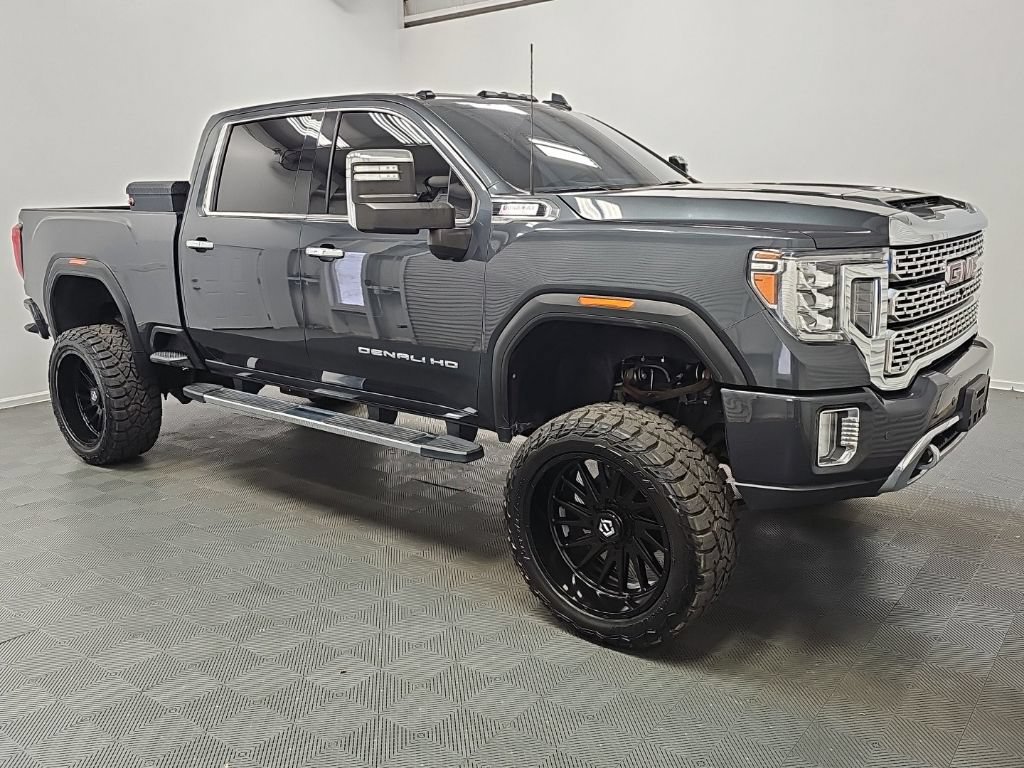 Used 2022 GMC Sierra 2500 Denali AWD/4WD image 3