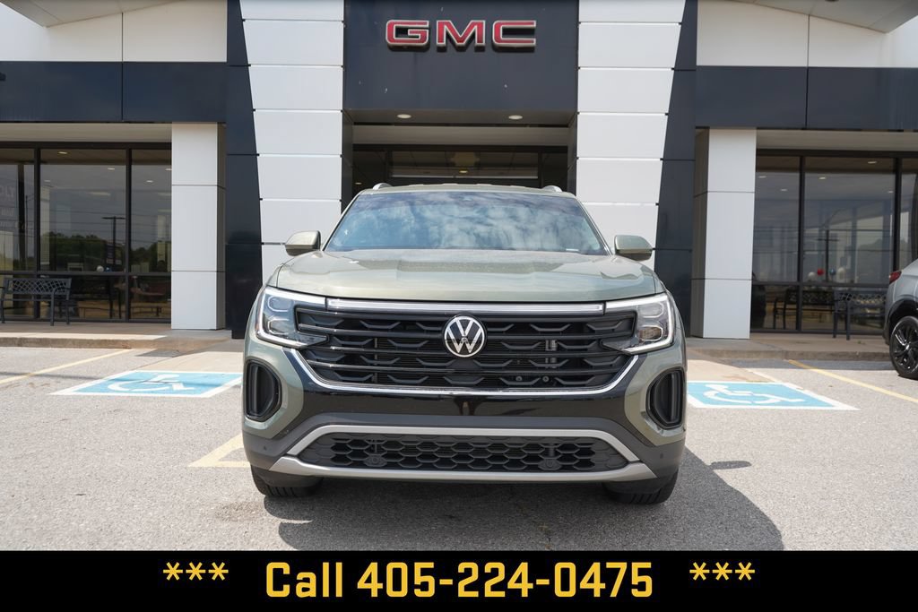 Used 2026 Volkswagen Atlas Cross Sport SE FWD image 3