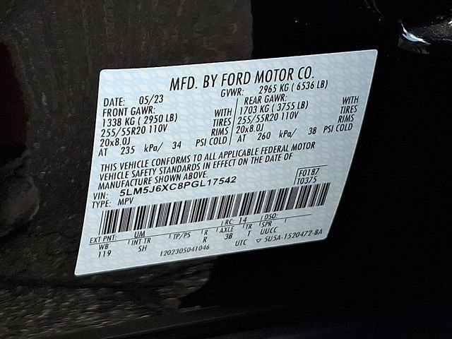 Used 2023 Lincoln Aviator AWD w/ Premium Package image 30