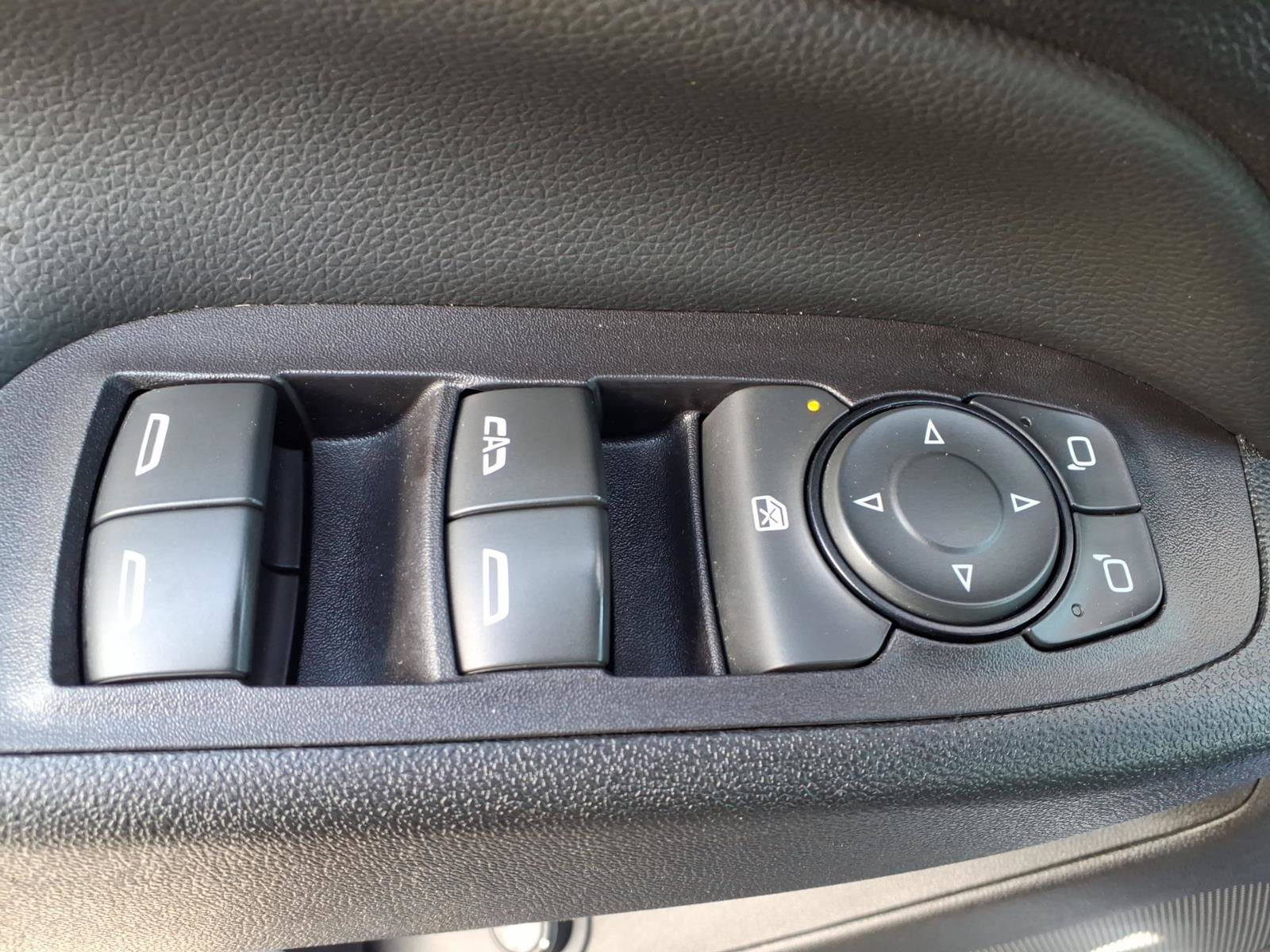 Used 2020 Chevrolet Equinox LT AWD/4WD image 14
