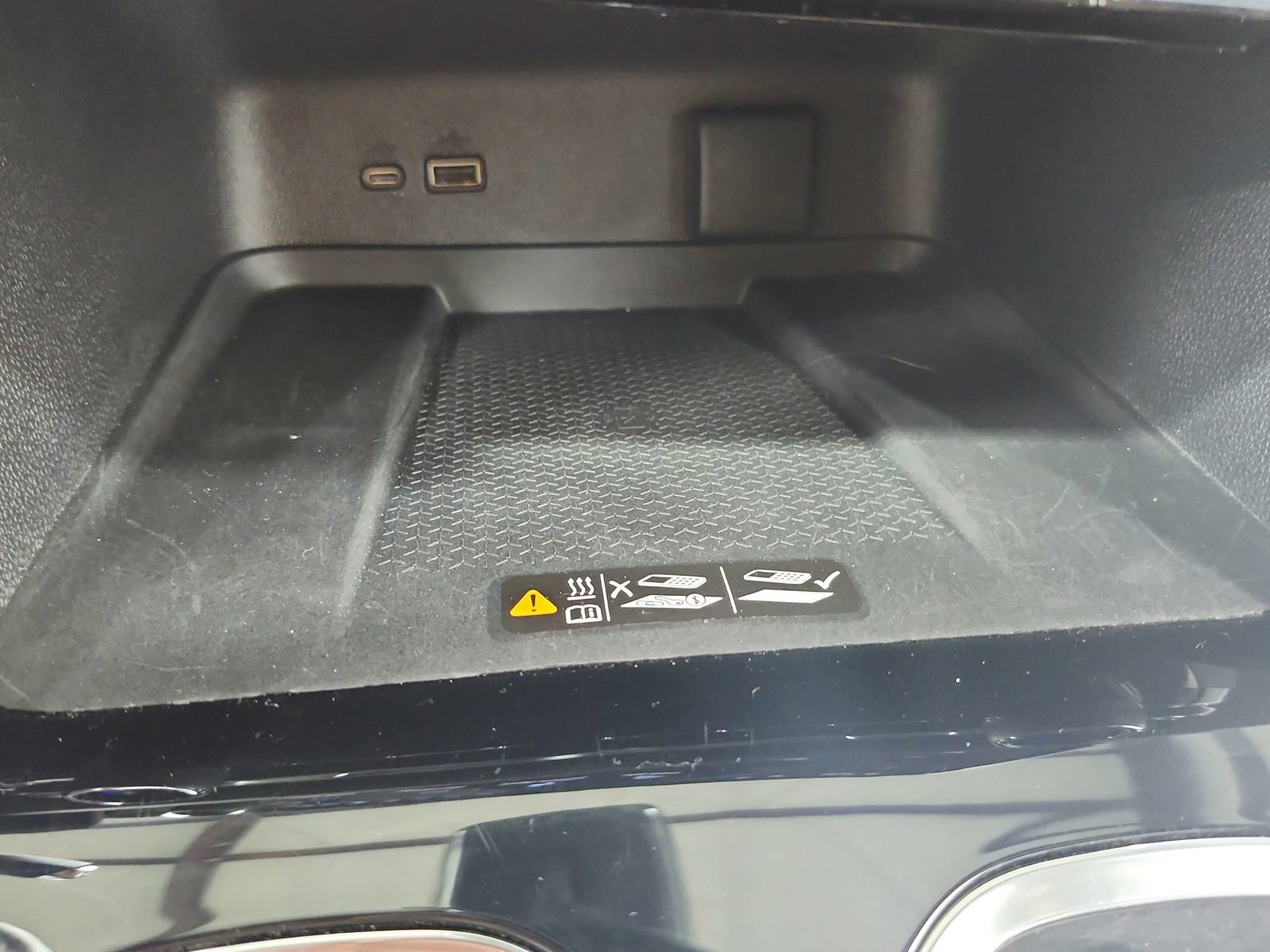 Used 2025 Chevrolet Traverse Z71 AWD/4WD image 33