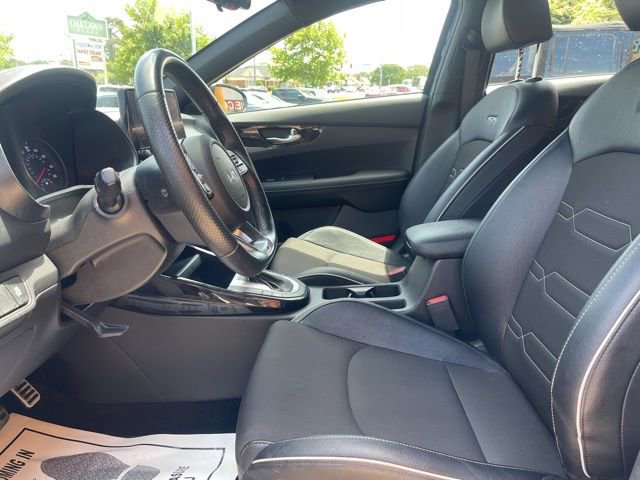 Used 2023 Kia Forte GT-Line w/ GT-Line Technology Package FWD image 15