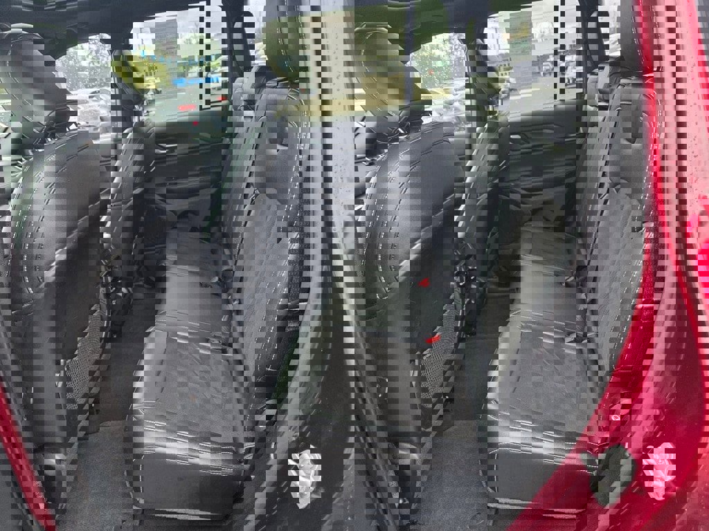 Used 2023 Jeep Grand Cherokee Altitude image 6