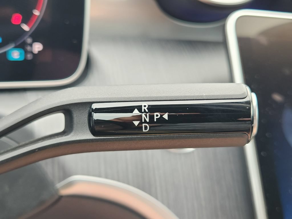 Certified 2025 Mercedes-Benz C 300 4MATIC Sedan image 32