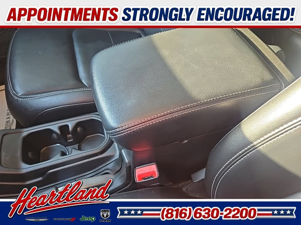 Used 2018 Jeep Wrangler Unlimited Sahara AWD/4WD image 62